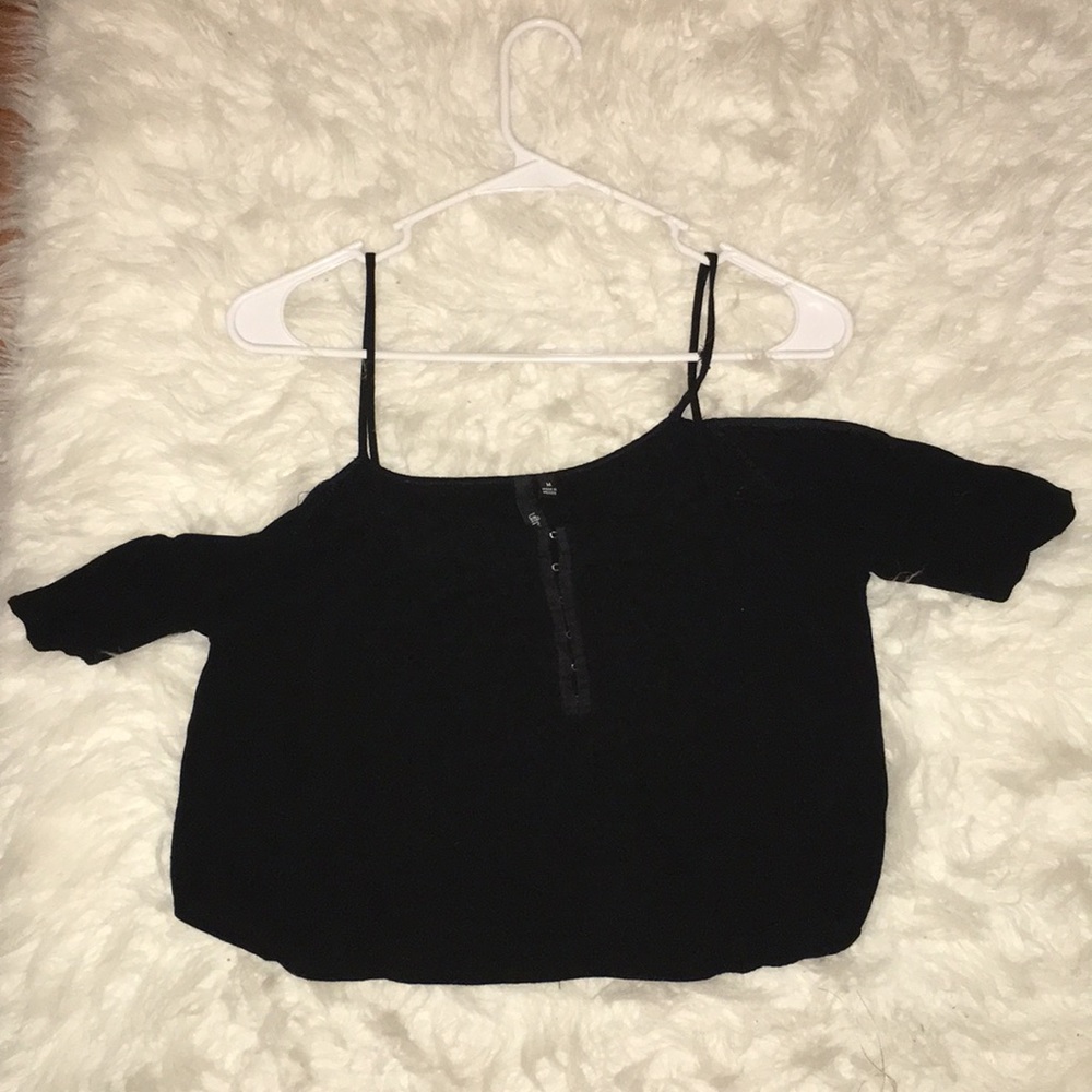 ULTRA FLIRT OFF THE SHOULDER SHIRT